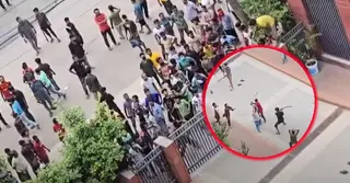 নারায়ণগঞ্জ সিটি করপোরেশনে অটোরিকশা চালকদের হামলা, আহত ১৫